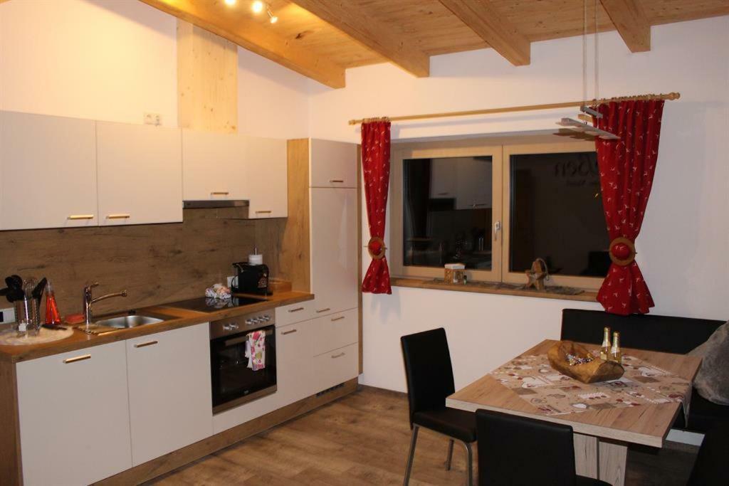 Apartamento Alpinjuwel In Hippach Exterior foto
