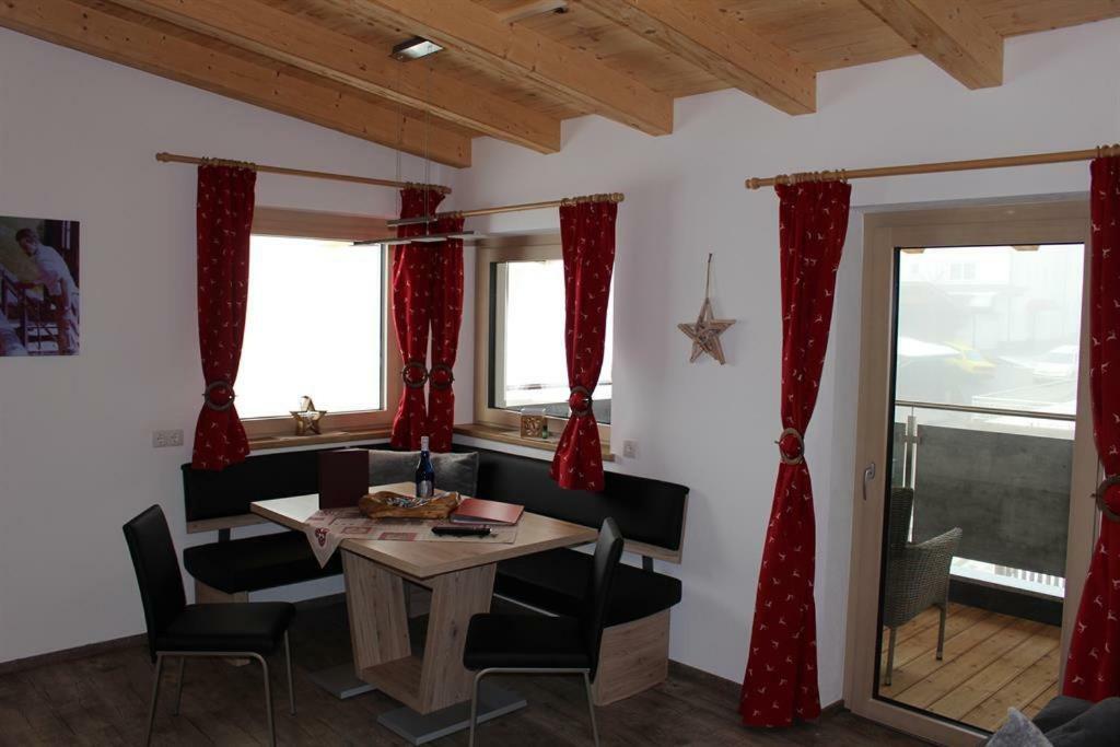 Apartamento Alpinjuwel In Hippach Exterior foto